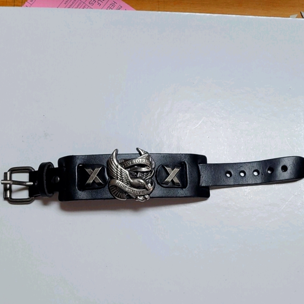 🔥🔥🔥 LEATHER BRACELET 🔥🔥🔥